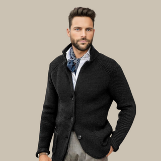 Ganti Cardigan | Classic knitted cardigan with buttons